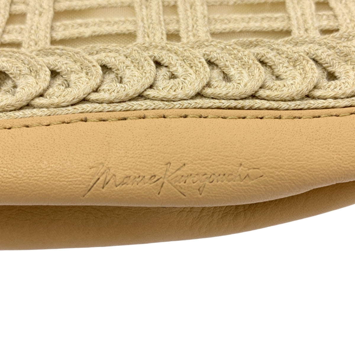 Mame Kurogouchi / 마메쿠로고우치 | Cording Embroidery Pouch With Leather Strap / 로고 숄더백 |