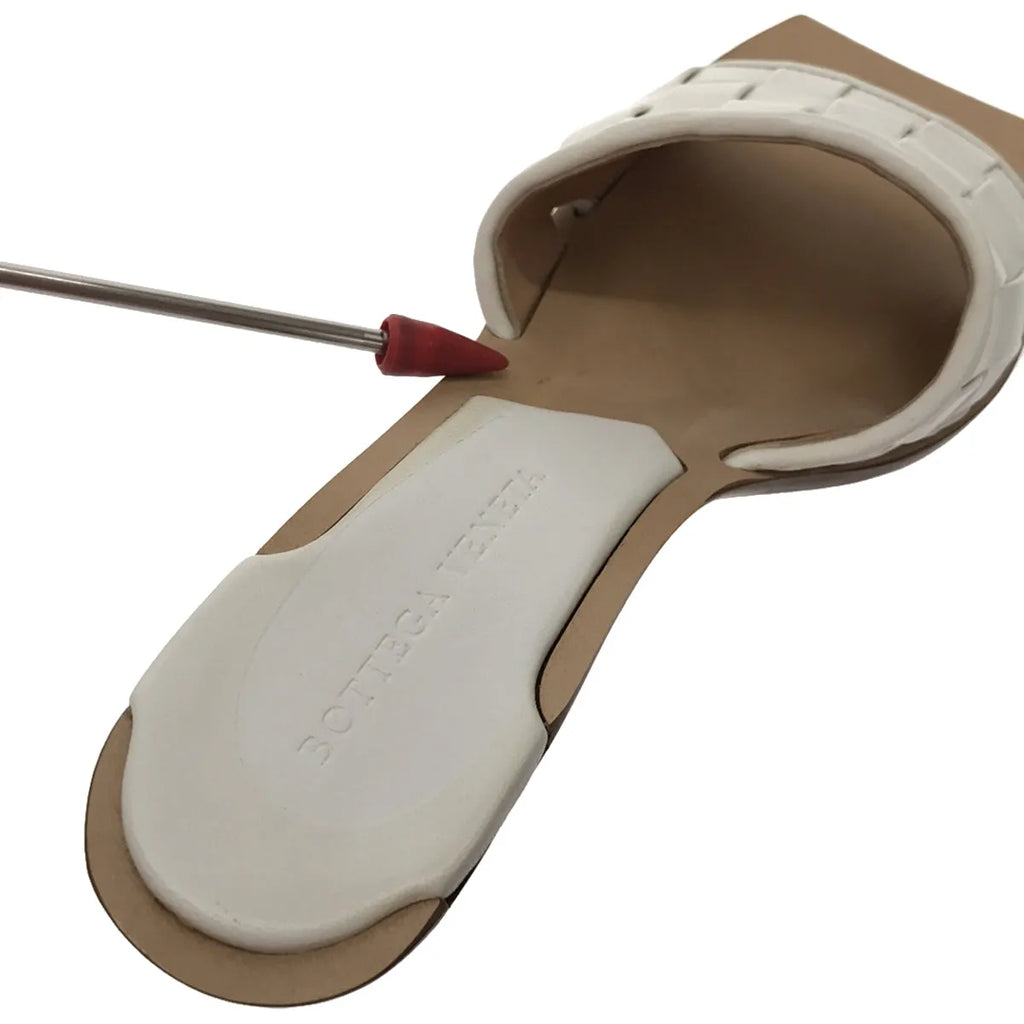 BOTTEGA VENETA / ボッテガヴェネタ | イントレチャート スクエアトゥ レザーサンダル | 35 1/2 | ホワイト | レディース