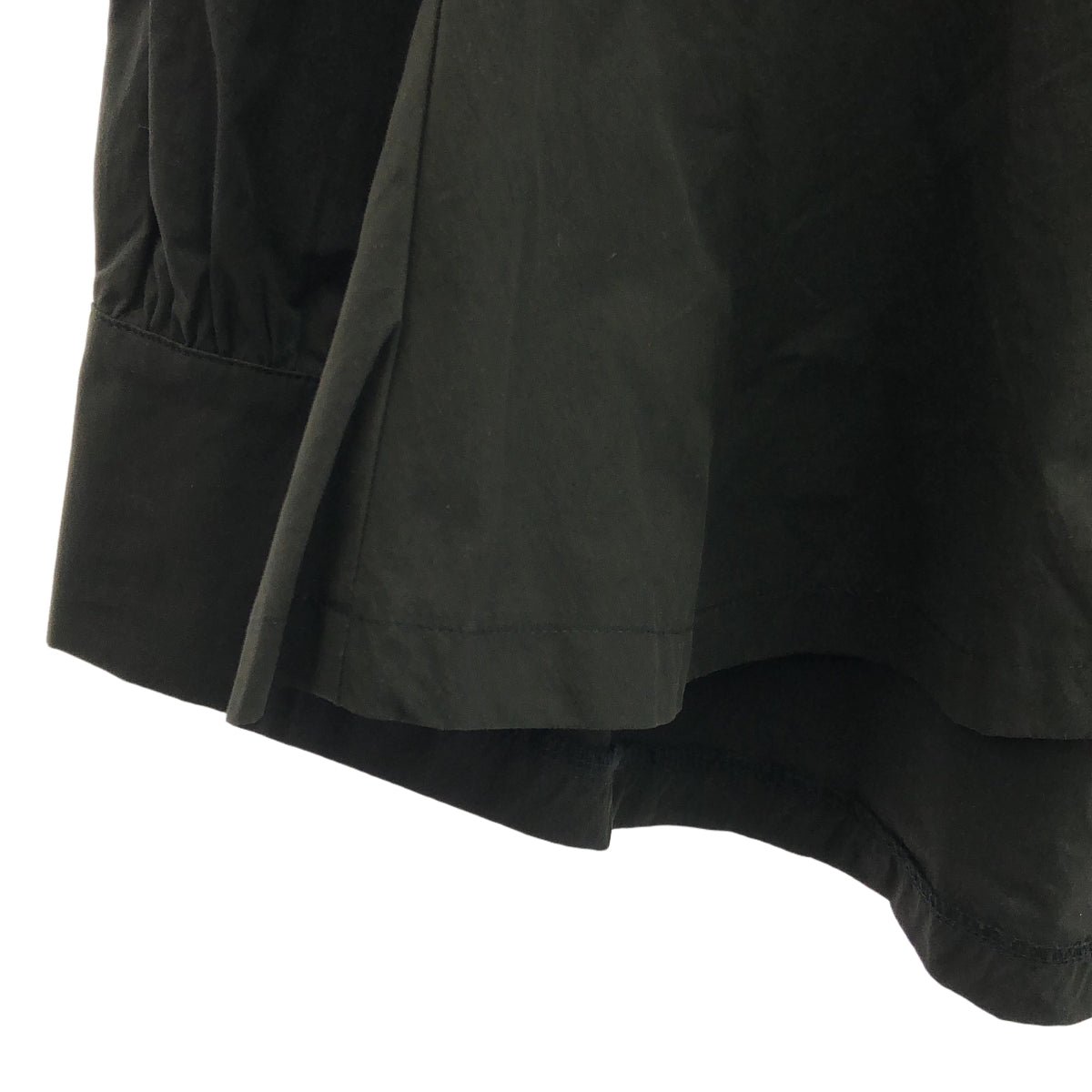 [新] Bibiy。 |荷葉邊領夏洛特襯衫 | F |黑色 |女性的