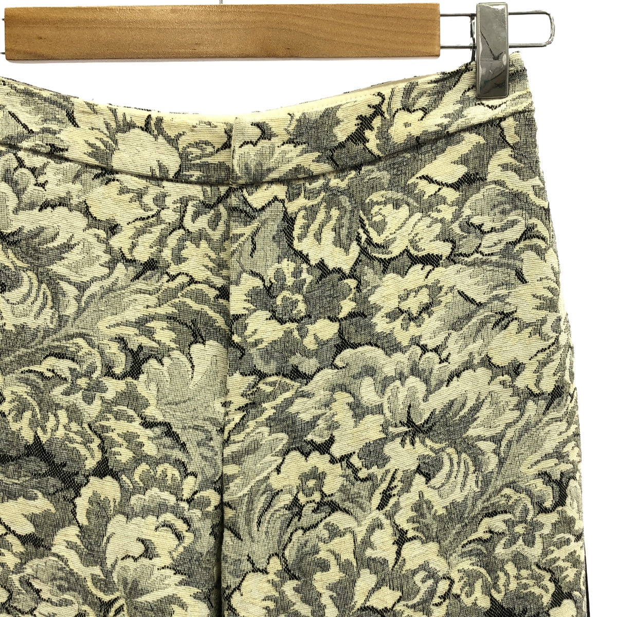 Greed International - Stretch Relax 2way Cloth Pants in Off