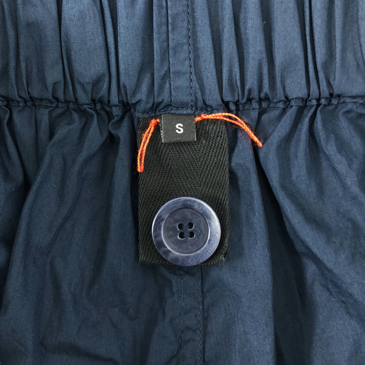 [狀況極佳] CASEY CASEY | 棉質寬鬆休閒短褲 | S碼 | 海軍藍 | 男款