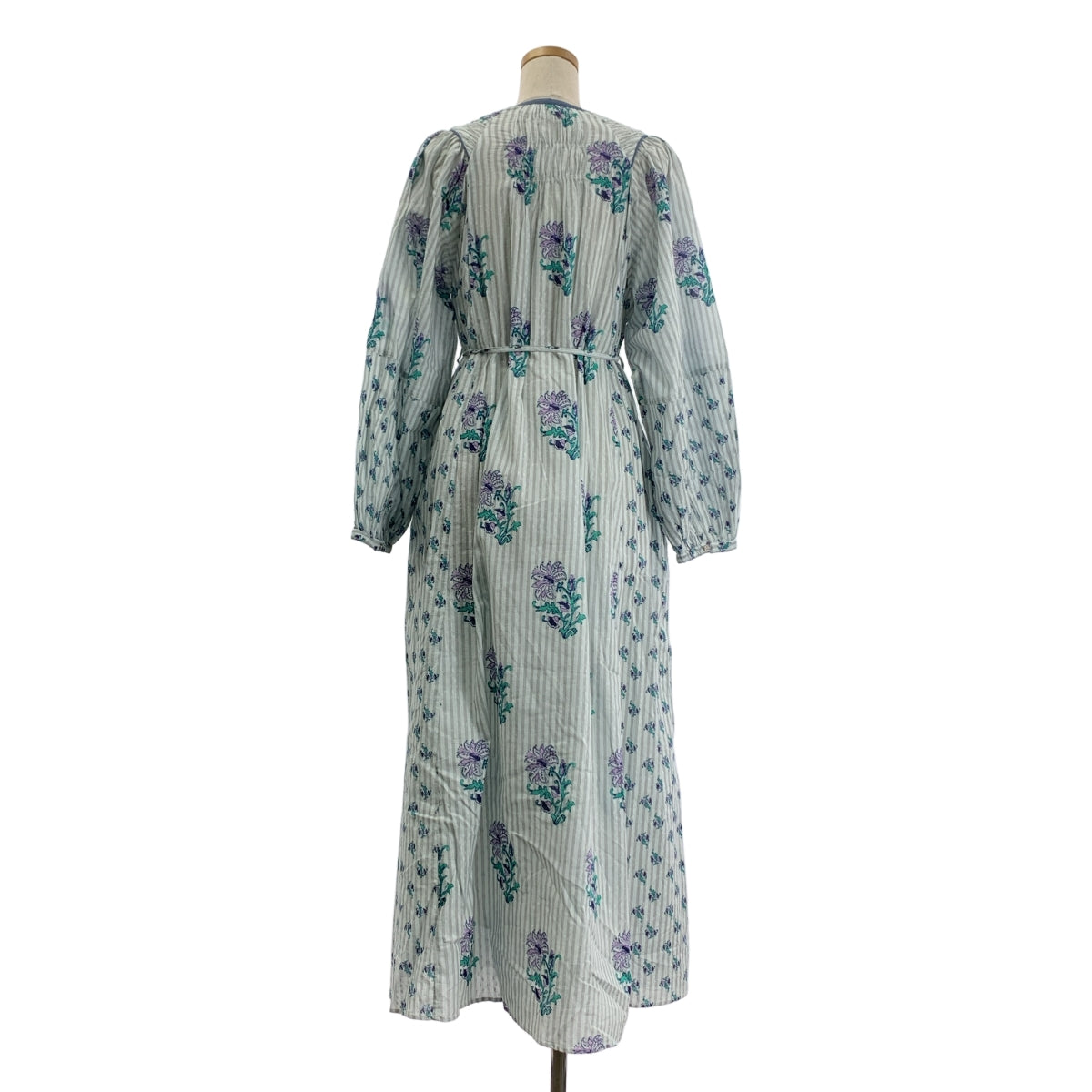 【新品】  ne Quittez pas / ヌキテパ | 2025SS | Cotton Jacquard Lily Print Shirring Dress リリープリント コットン ジャガード シャーリング ドレス ワンピース | M | グレー / ホワイト | レディース