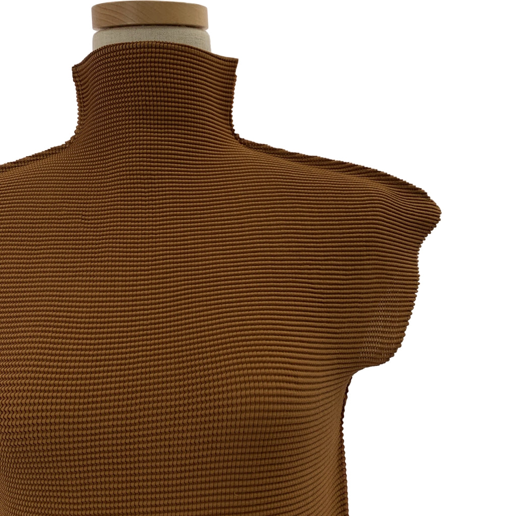 I ISSEY MIYAKE | 高領套頭衫 |