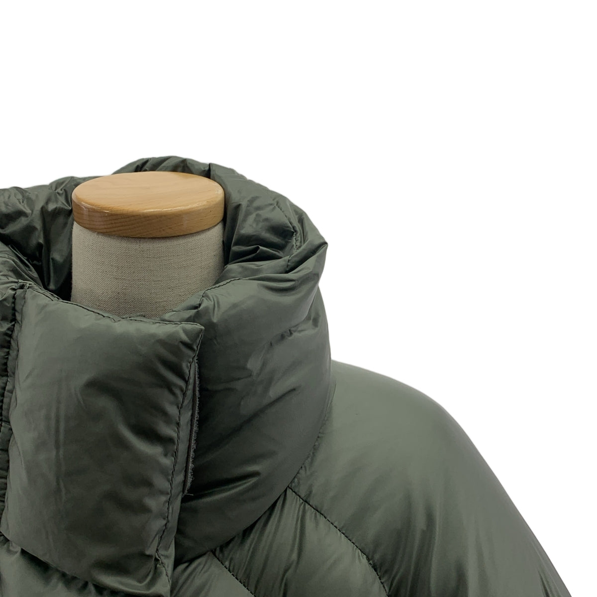 【美品】  entire studios / エンタイアスタジオ | uvr puffer down jacket / パデッド ダウンジャケット | S | MOSS | レディース