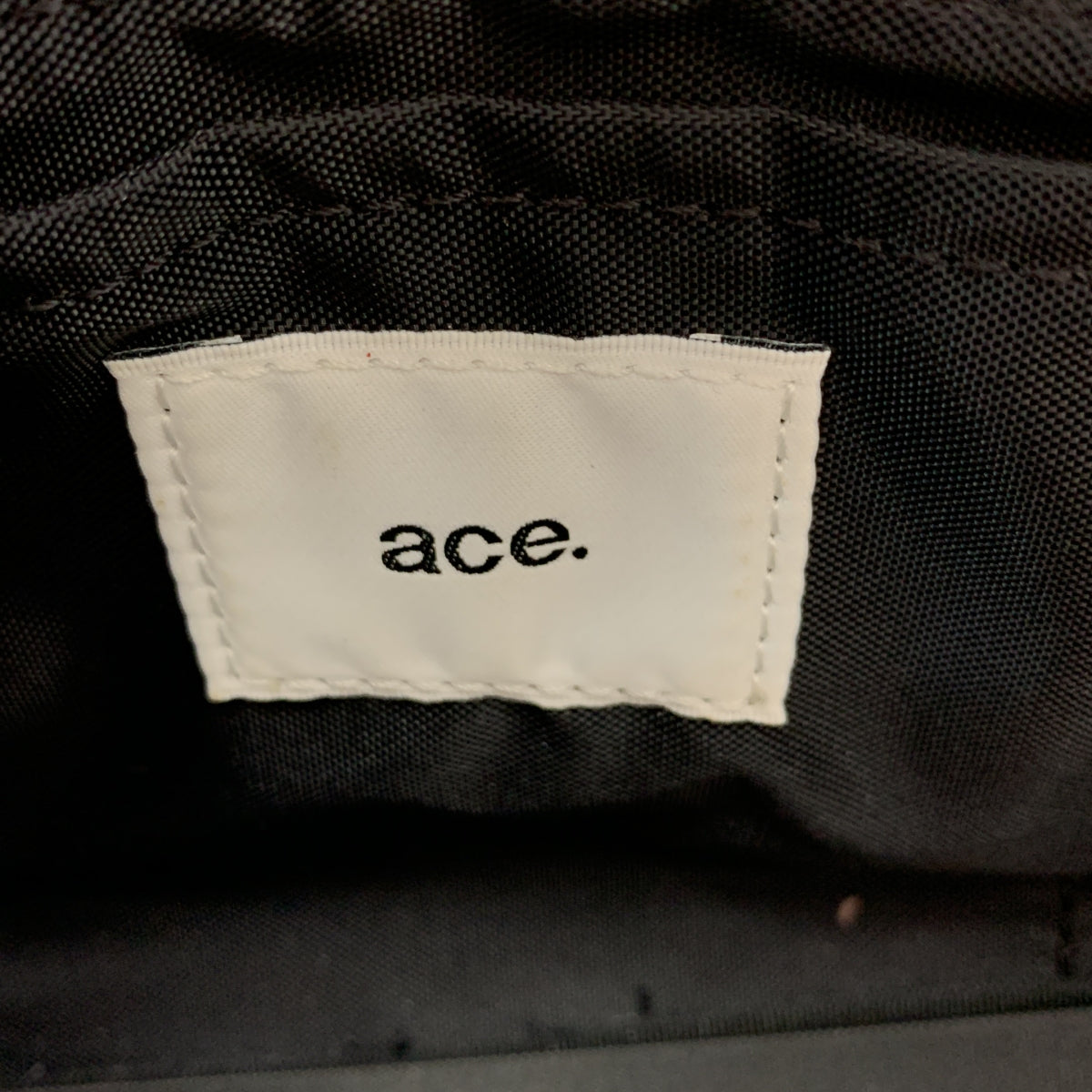 COMME des GARCONS | 巴黎時裝週雙色波士頓風格手袋 |