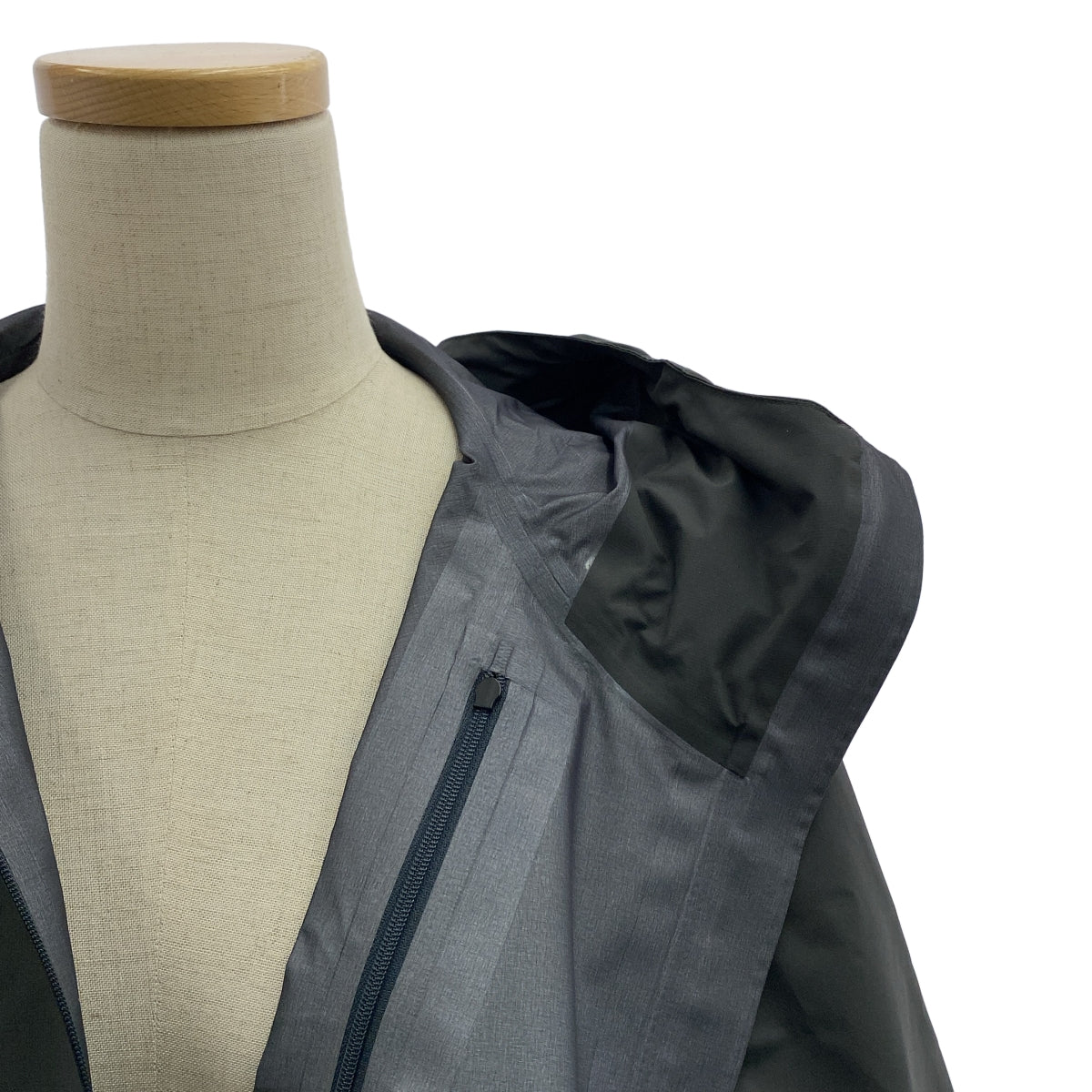 [狀況極佳] HYKE | 2024 春夏 | x THE NORTH FACE GORE-TEX GTX Trail 長版外套 | 小尺寸 | 深灰色 | 女款