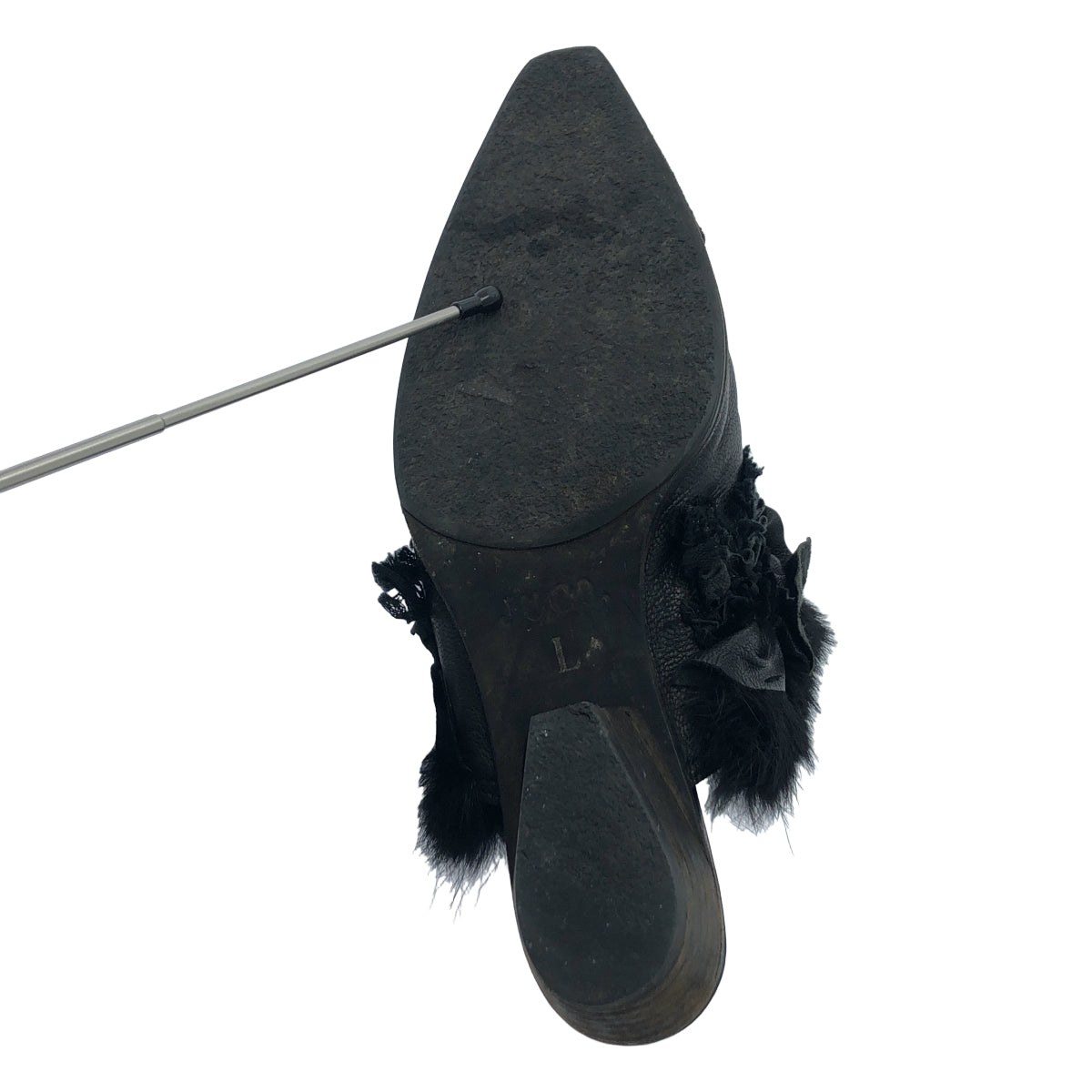 JUCO | 不對稱毛皮荷葉邊皮革涼鞋 | L碼 | 黑色 | 女款