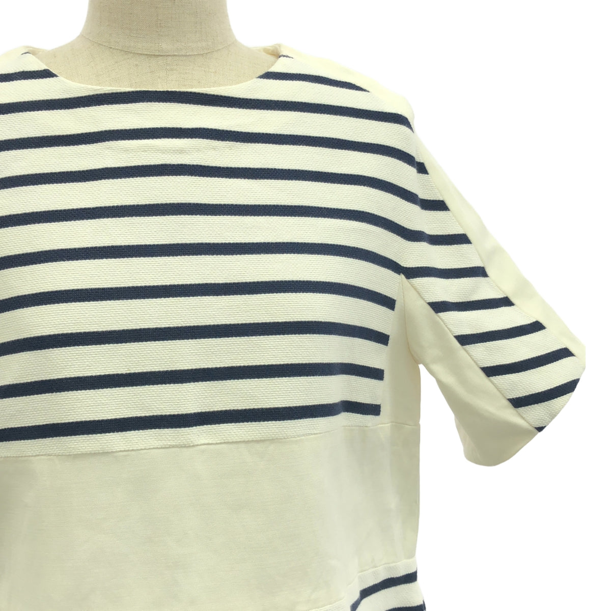 ADORE / 아도어 | 테두리 코쿤 전환 원피스 | 36 | 화이트/네이비 | 여성