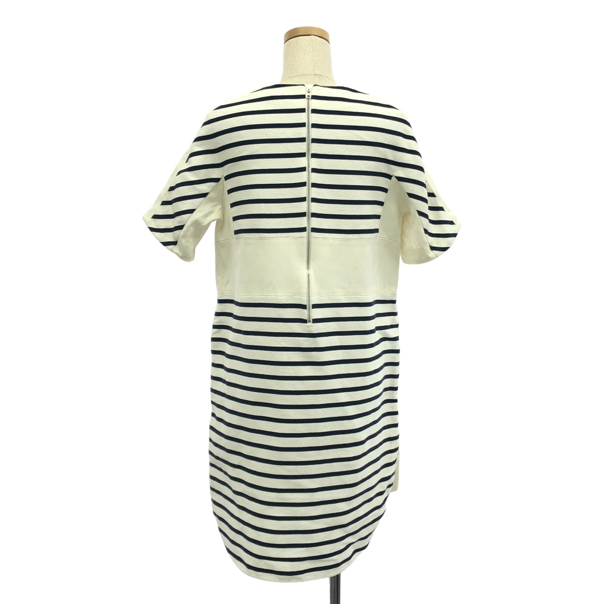 ADORE / 아도어 | 테두리 코쿤 전환 원피스 | 36 | 화이트/네이비 | 여성