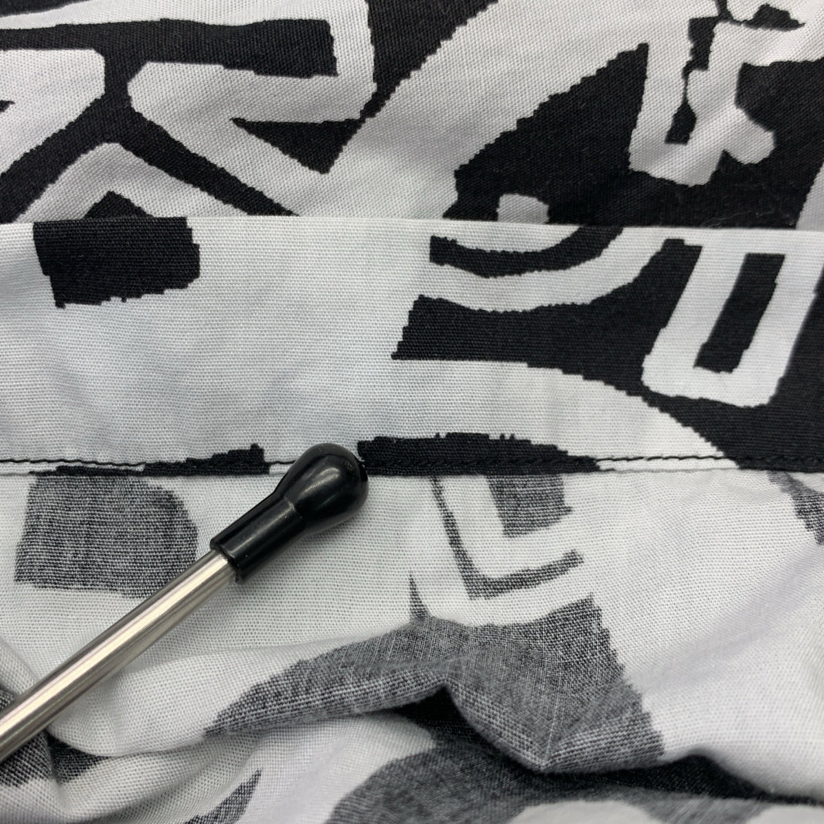 BLACK COMME des GARCONS / ブラックコムデギャルソン | 2016SS | 総柄 ロゴ レギュラーカラー シャツ | L | メンズ