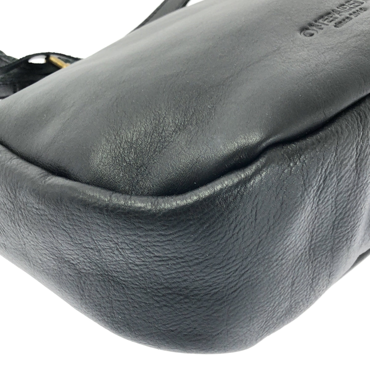 [全新] ONEPAIRED | SV 方形皮革肩背包 | 黑色 | 女款