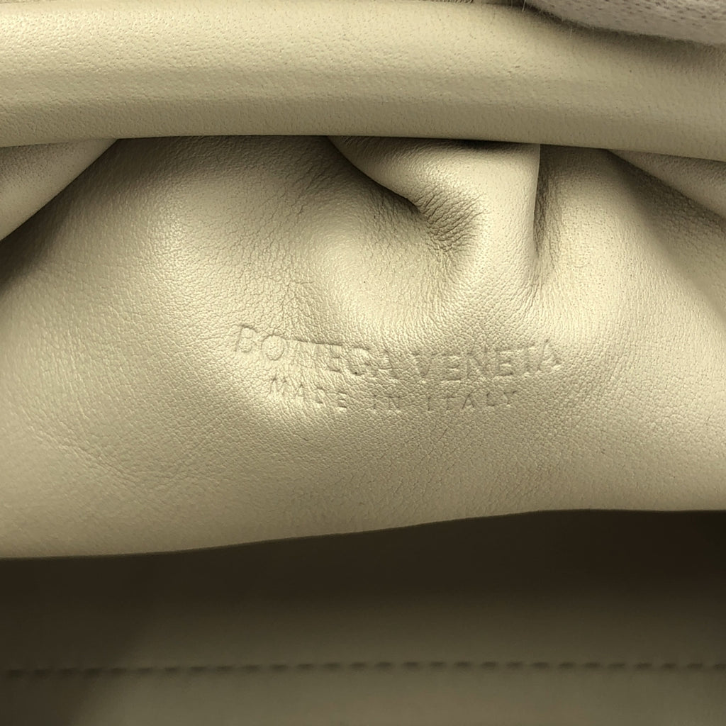 【成色極佳】葆蝶家 (BOTTEGA VENETA) | 迷你 The Pouch Clasp 單肩包 | 象牙色 | 女士