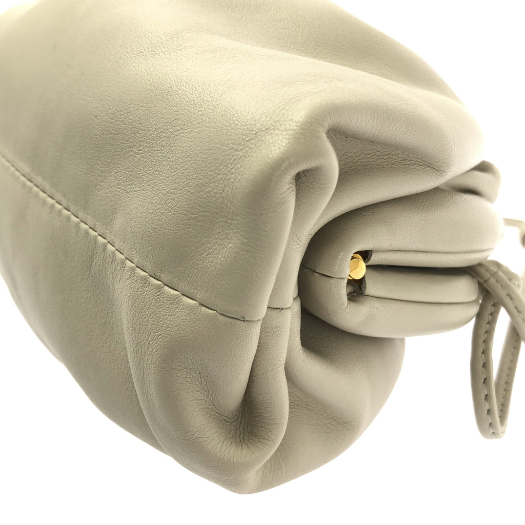 【成色極佳】葆蝶家 (BOTTEGA VENETA) | 迷你 The Pouch Clasp 單肩包 | 象牙色 | 女士