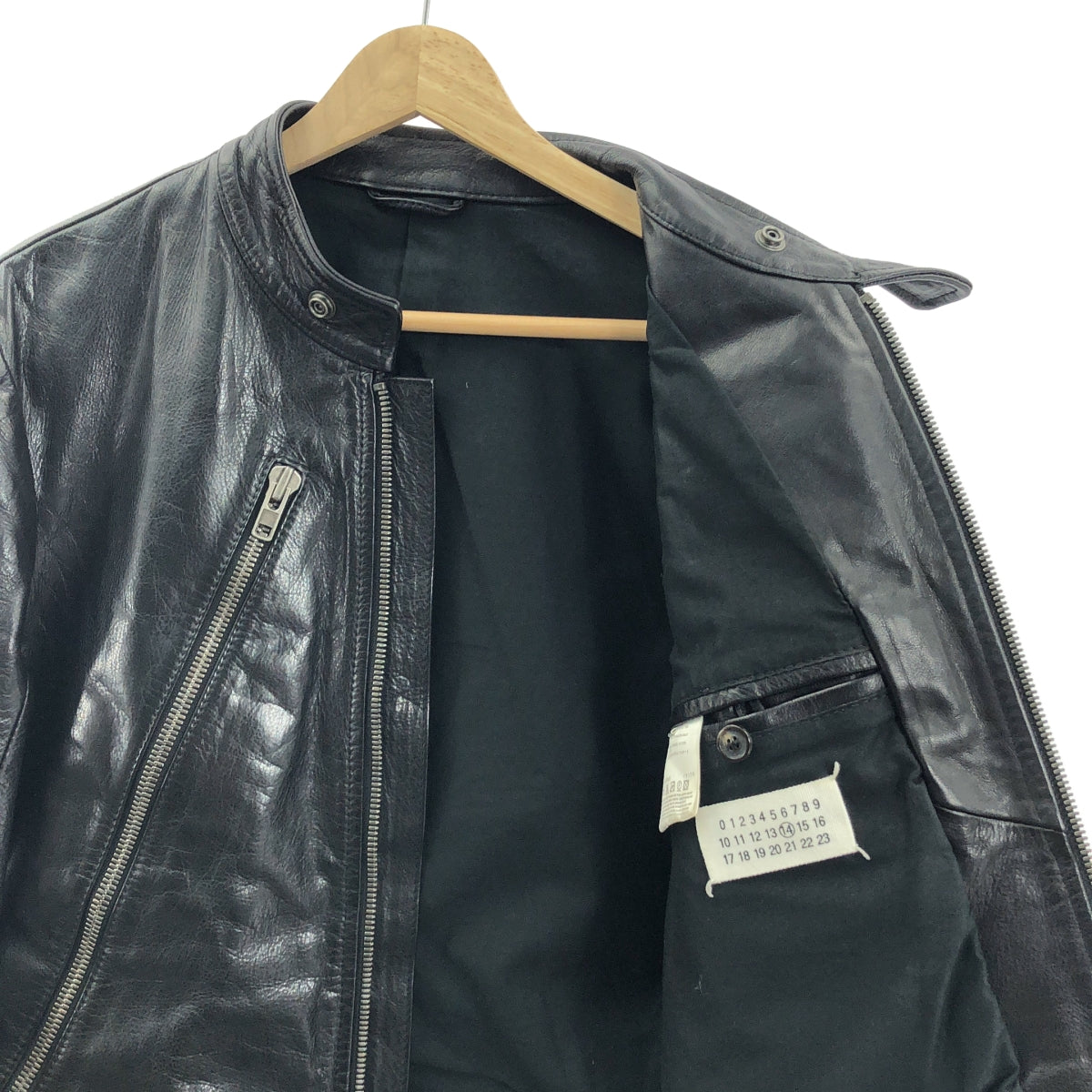 [狀況極佳] 馬丁 Margiela | 2008 秋冬 | 五拉鍊皮革騎士外套 | 尺寸 44 | 黑色 | 男款