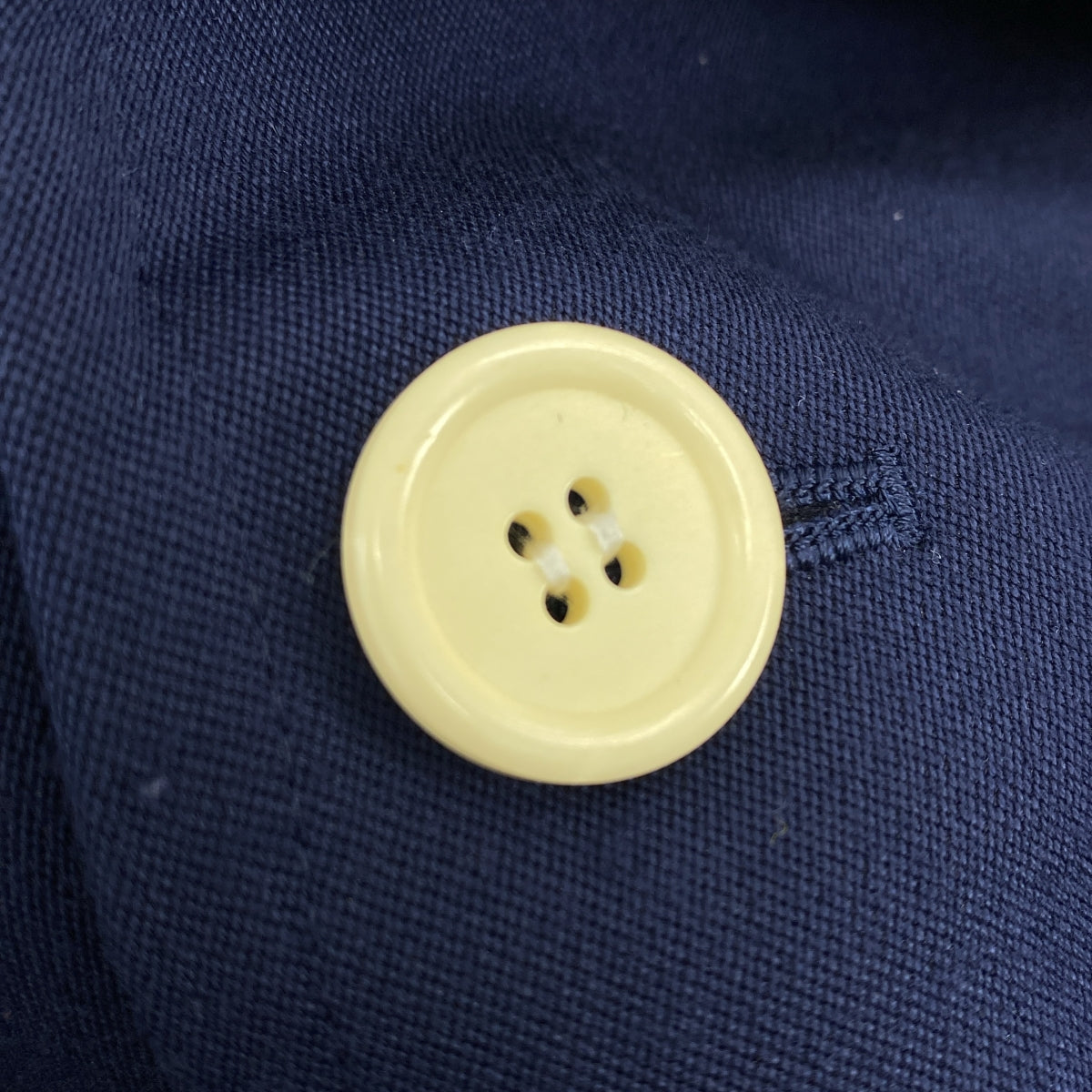 COMME des GARCONS / 컴데 갤슨 | 폴리 에스테르 다른 소재 전환 변형 레이어드 더블 오버 코트 / 총 안감 | M | 여성
