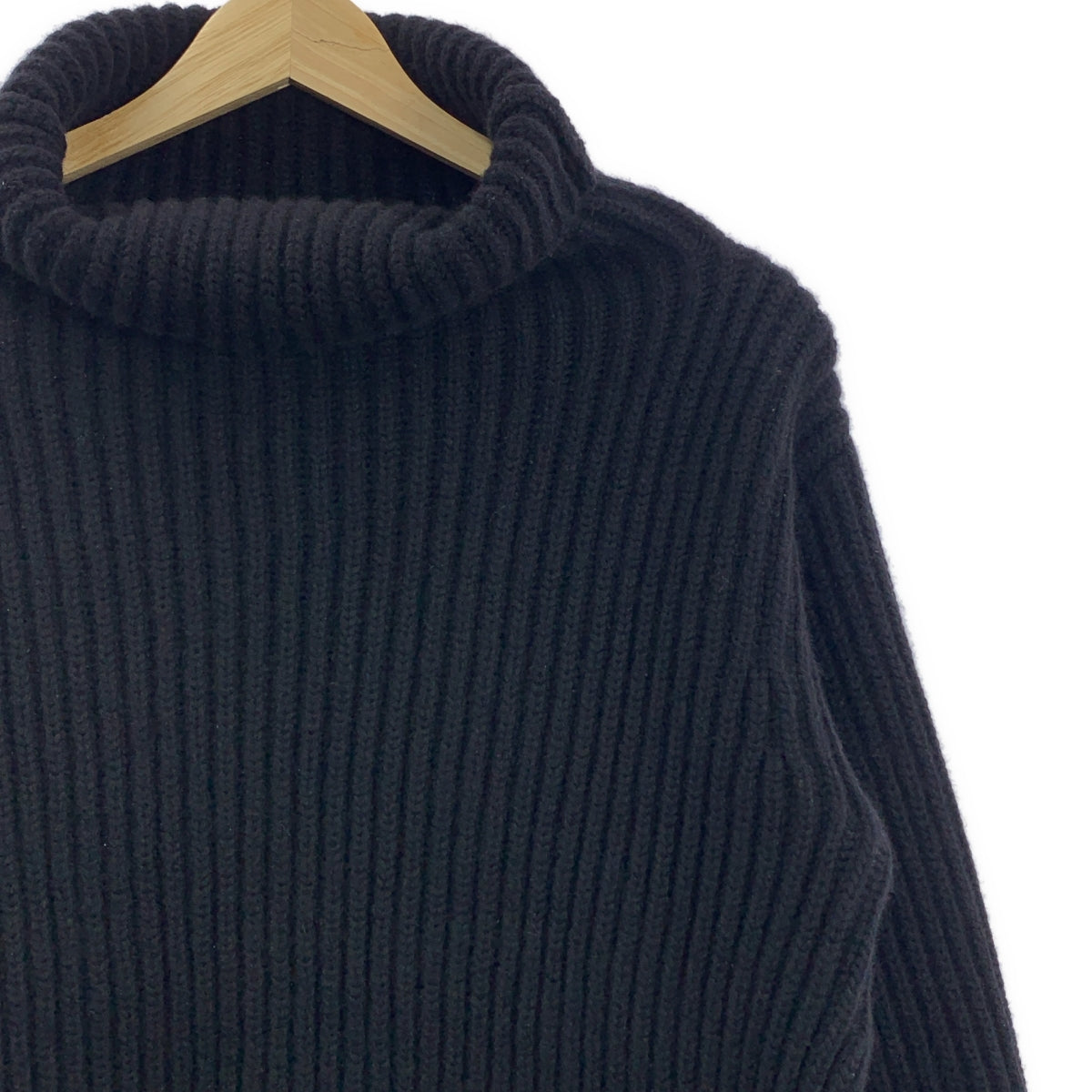 THE SHISHIKUI | 高領針織衫 / 羊絨與羊毛羅紋開衩高領針織衫 | F 碼 | 女款