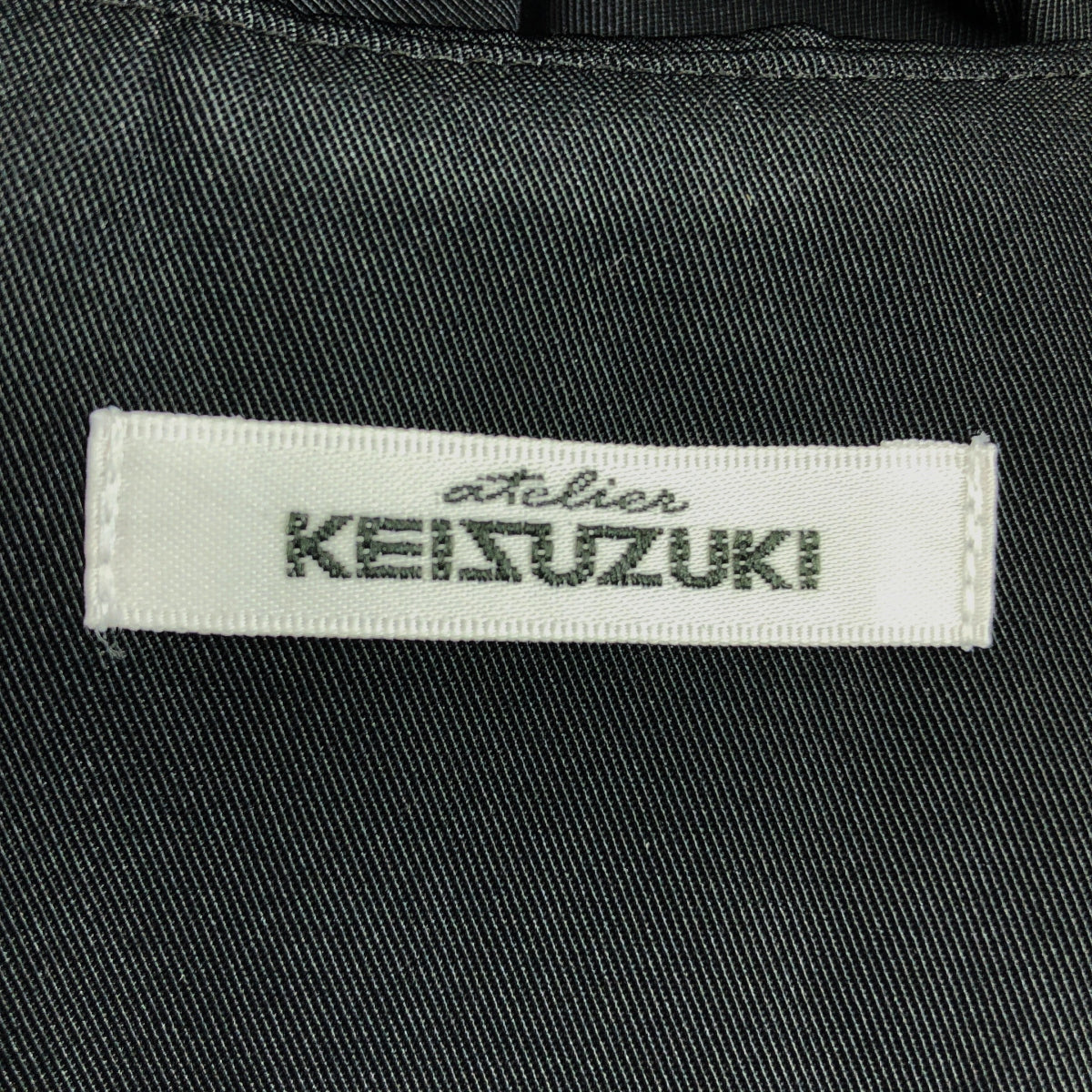 【美品】  【atelier KEISUZUKI / アトリエ ケイスズキ】 | 【atelier KEISUZUKI / アトリエ ケイスズキ】 DYUMA trench デュマトレンチコート | ブラック | レディース