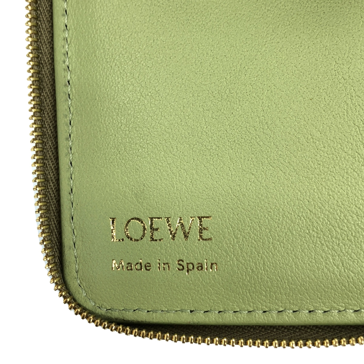 [狀況良好] LOEWE |結緊湊型拉鍊錢包雙折錢包 |粘土綠/酸橙綠|女性的