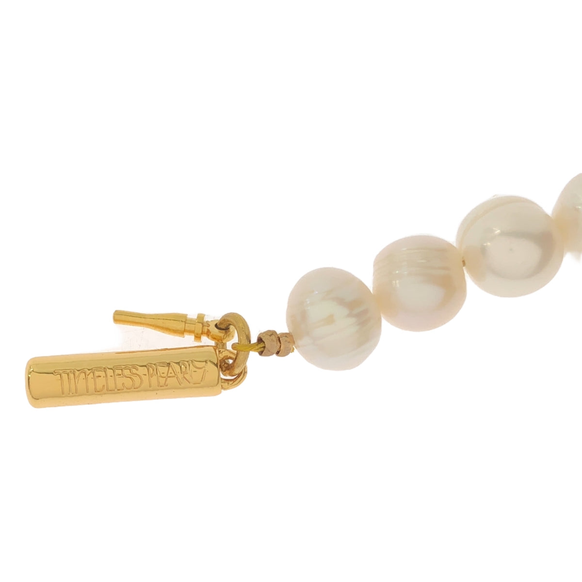 TIMELESS PEARLY | Gold charm pearl necklace |