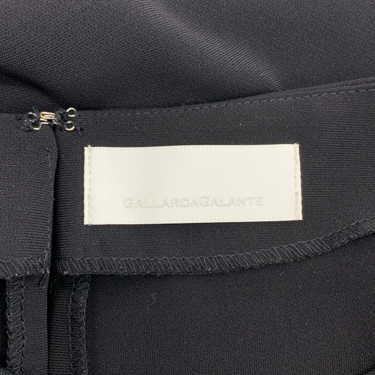 GALLARDAGALANTE | 肩部褶皺無袖上衣 | 1 | 女款