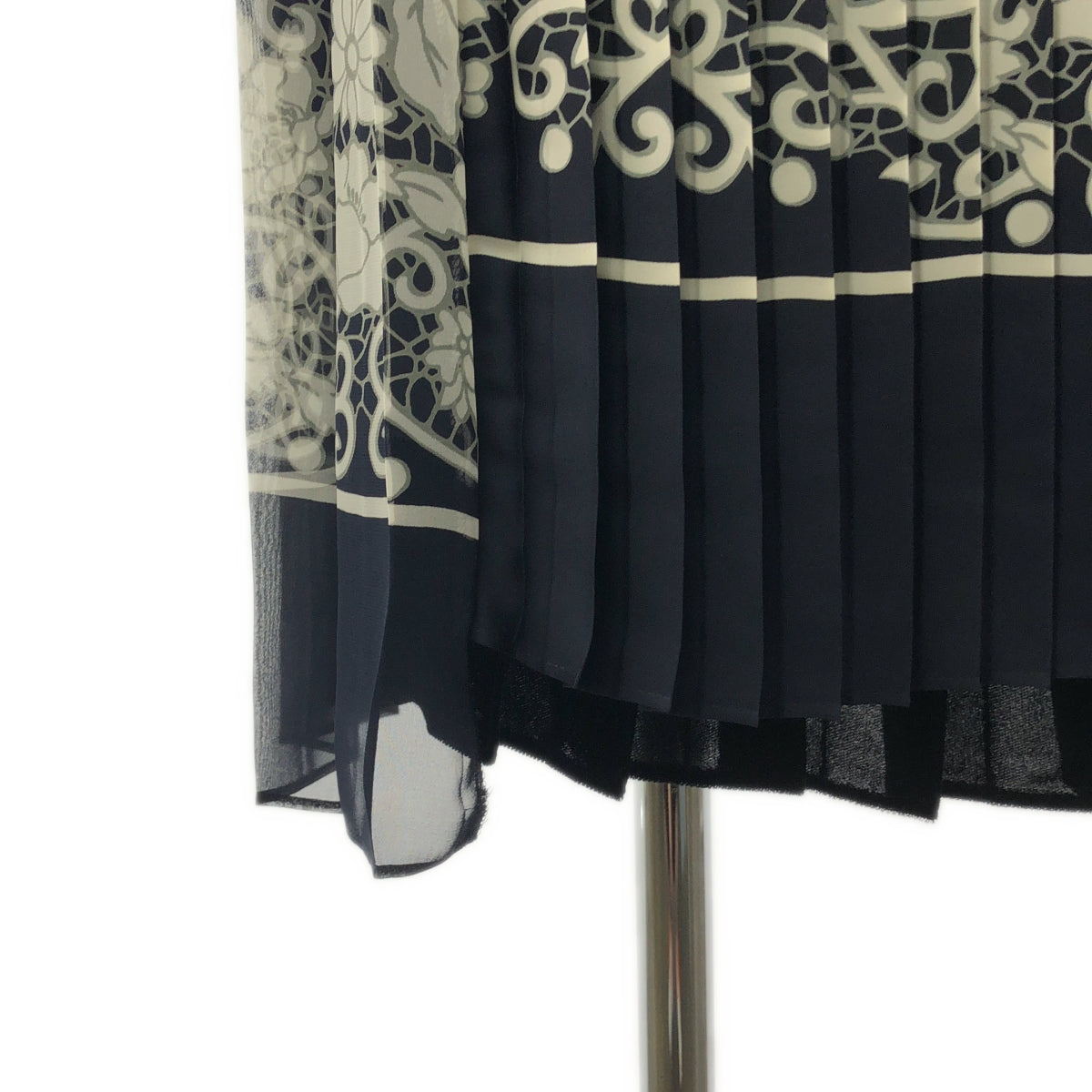 sacai | 褶飾印花裹身長裙 | 2 號 | 女款