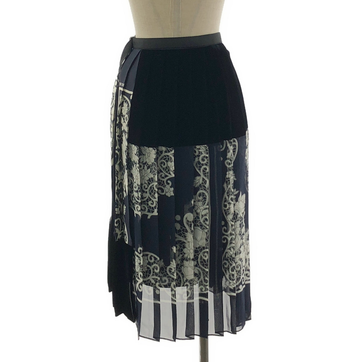 sacai | 褶飾印花裹身長裙 | 2 號 | 女款