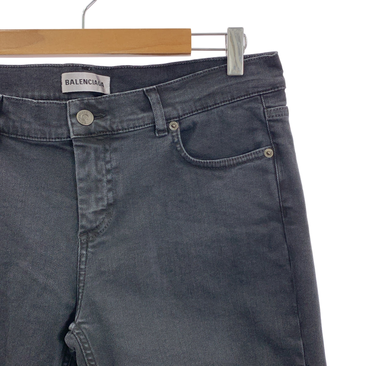 [狀況極佳] BALENCIAGA | 彈性緊身牛仔褲 | 尺寸 42 | 炭灰色 | 女款