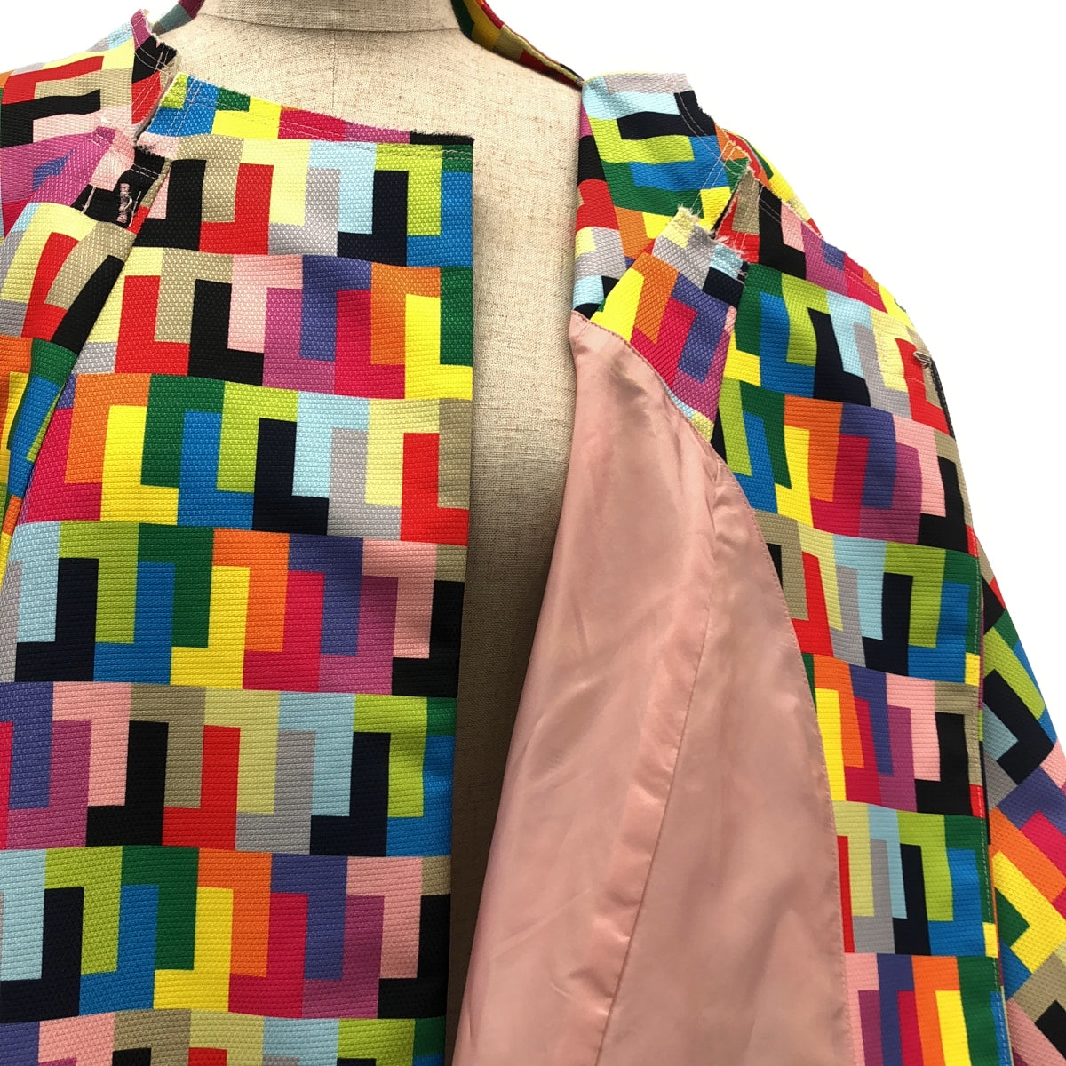 [Good Condition] COMME des GARCONS | 2024SS | Polyester all-over pattern, geometric pattern, cut-off, deformed, three-dimensional overcoat / fully lined | S | Multicolor | Women's