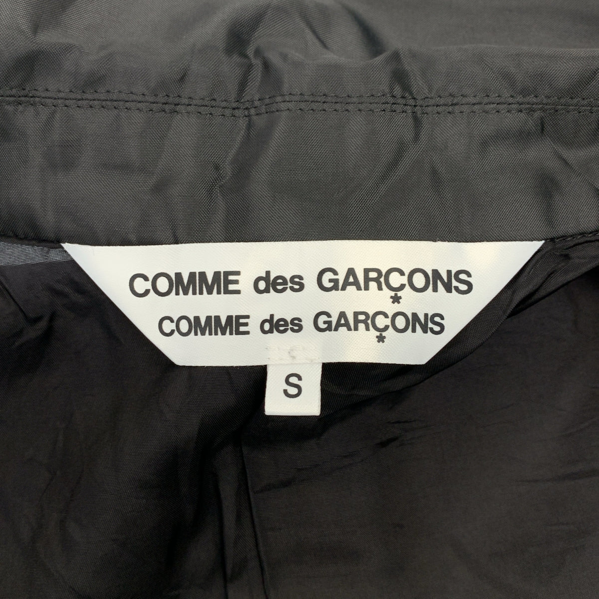 COMME des GARCONS COMME des GARCONS / 콤콤 | 2024AW | 폴리 에스테르 변형 라운드 칼라 컷오프 싱글 브레스트 재킷 | s |