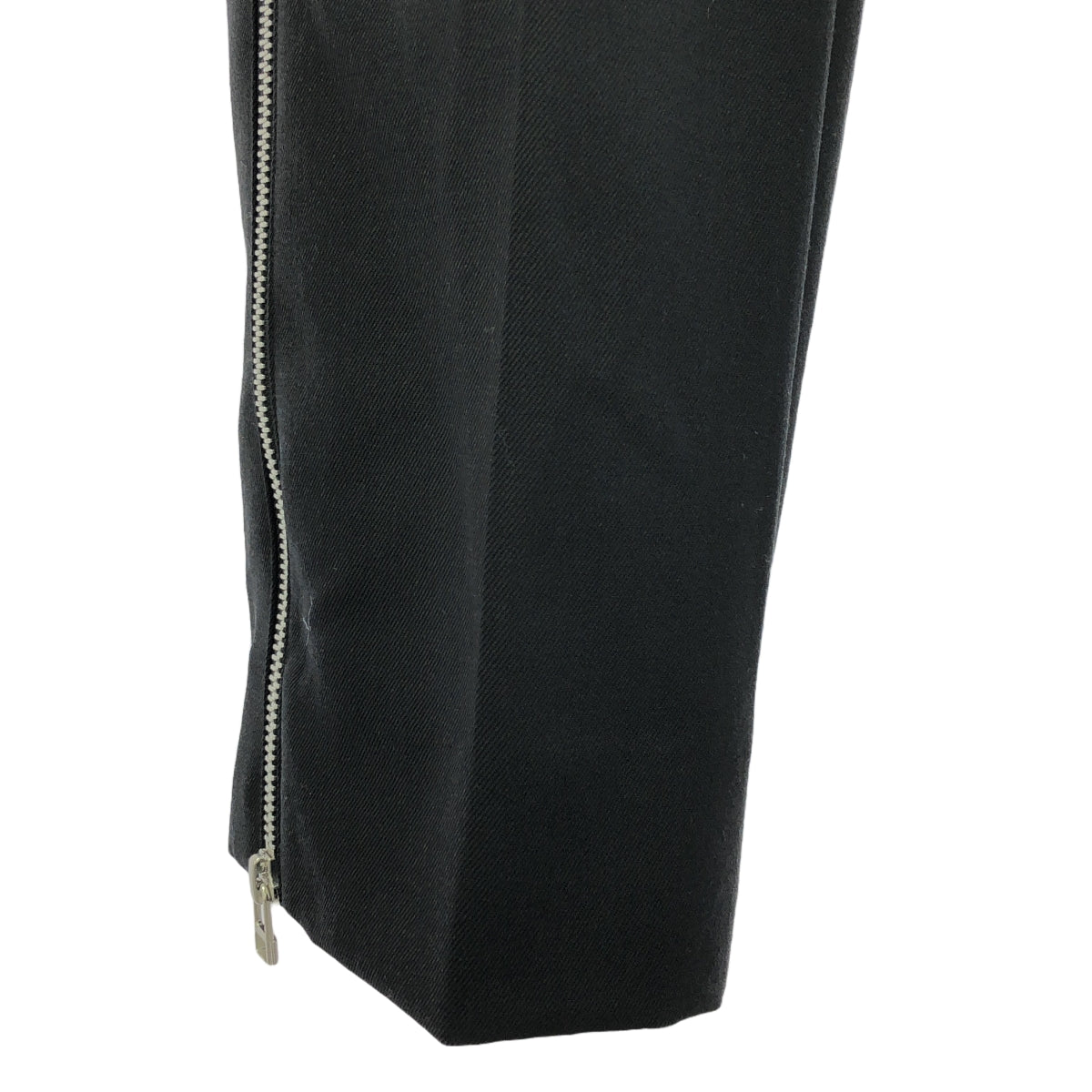 【美品】  JOHN LAWRENCE SULLIVAN / ジョンローレンスサリバン | 2024SS | Gabardine chaps trousers サイドジップ ウールギャバジン パンツ | 44 | ブラック | メンズ