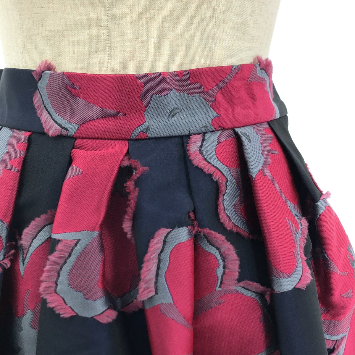 SHE Tokyo / シートーキョー – KLD