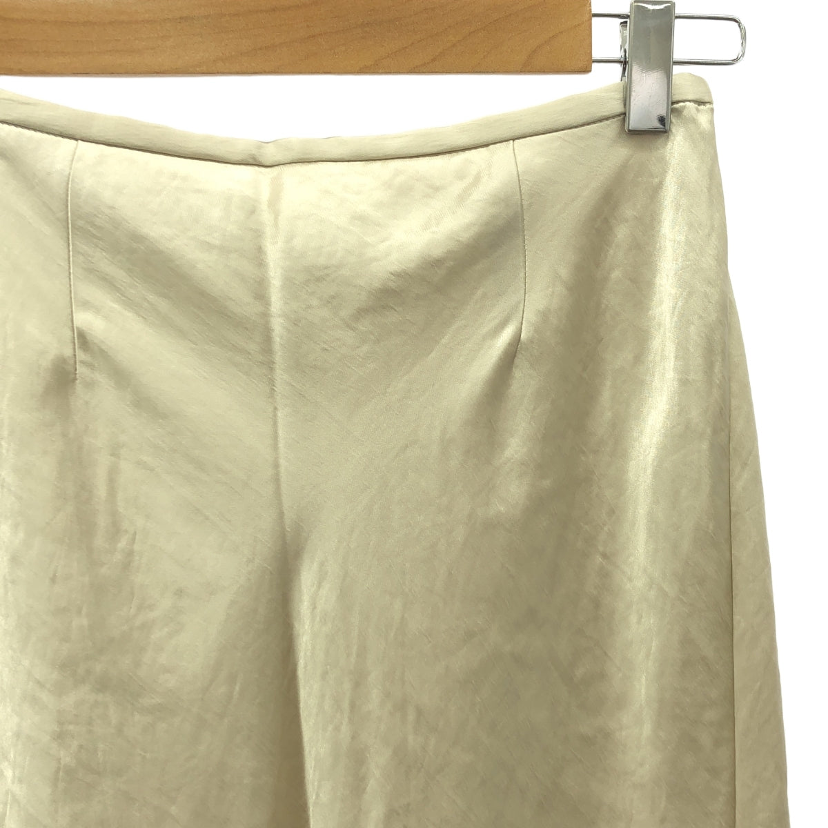 海灘 / 海灘 | 2024秋冬 | R'IAM 緞面半身裙 | 34 |白色 |女性的