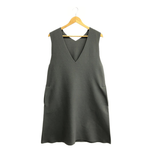me ISSEY MIYAKE / ミーイッセイミヤケ | Vネック ノースリーブ ニット ワンピース | グレーグリーン | レディース