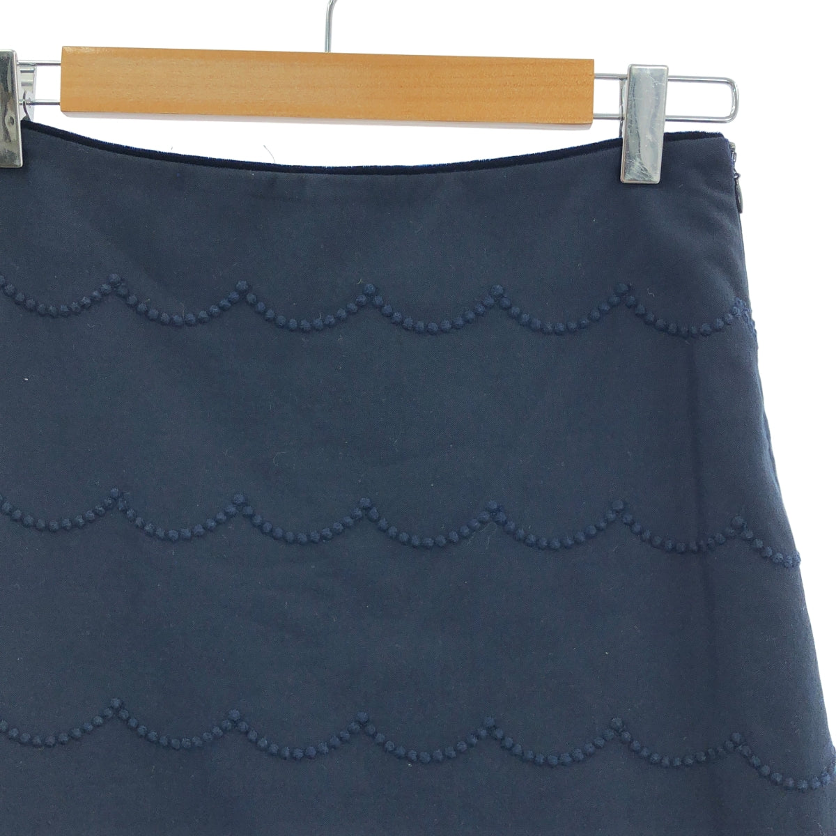 【美品】  mina perhonen / ミナペルホネン | 2016AW | frill wave / エンブロイダリー スカート / 総裏地 | 36 | ネイビー | レディース