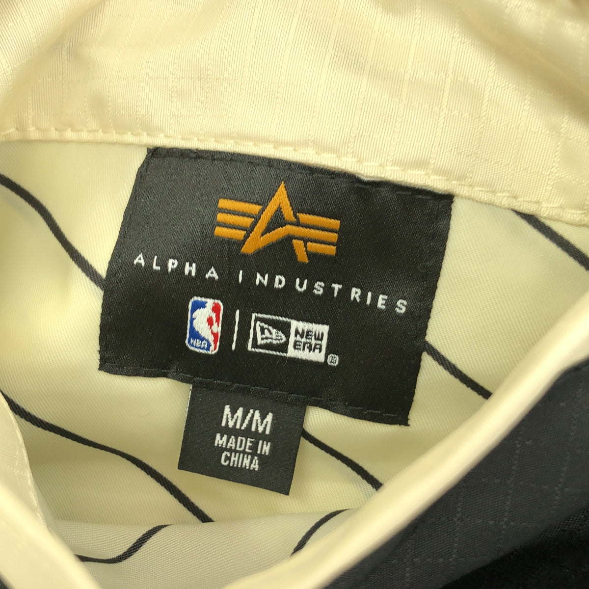 【미품】 ALPHA INDUSTRIES / 알파 인더스트리즈 | × New Era / 뉴에라 × NBA L-2B Bomber Jacket / 리버시블 패치 어워드 블루존 재킷 | M | 블랙/화이트계 | 남성