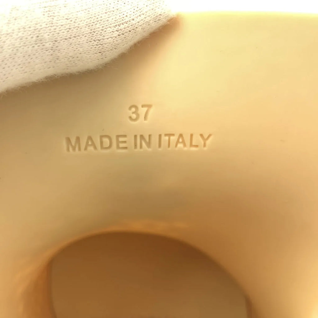 Burberry | 馬術騎士方頭套腳穆勒鞋 | 飾有品牌標誌的方頭鏤空高跟鞋 | 37碼 |