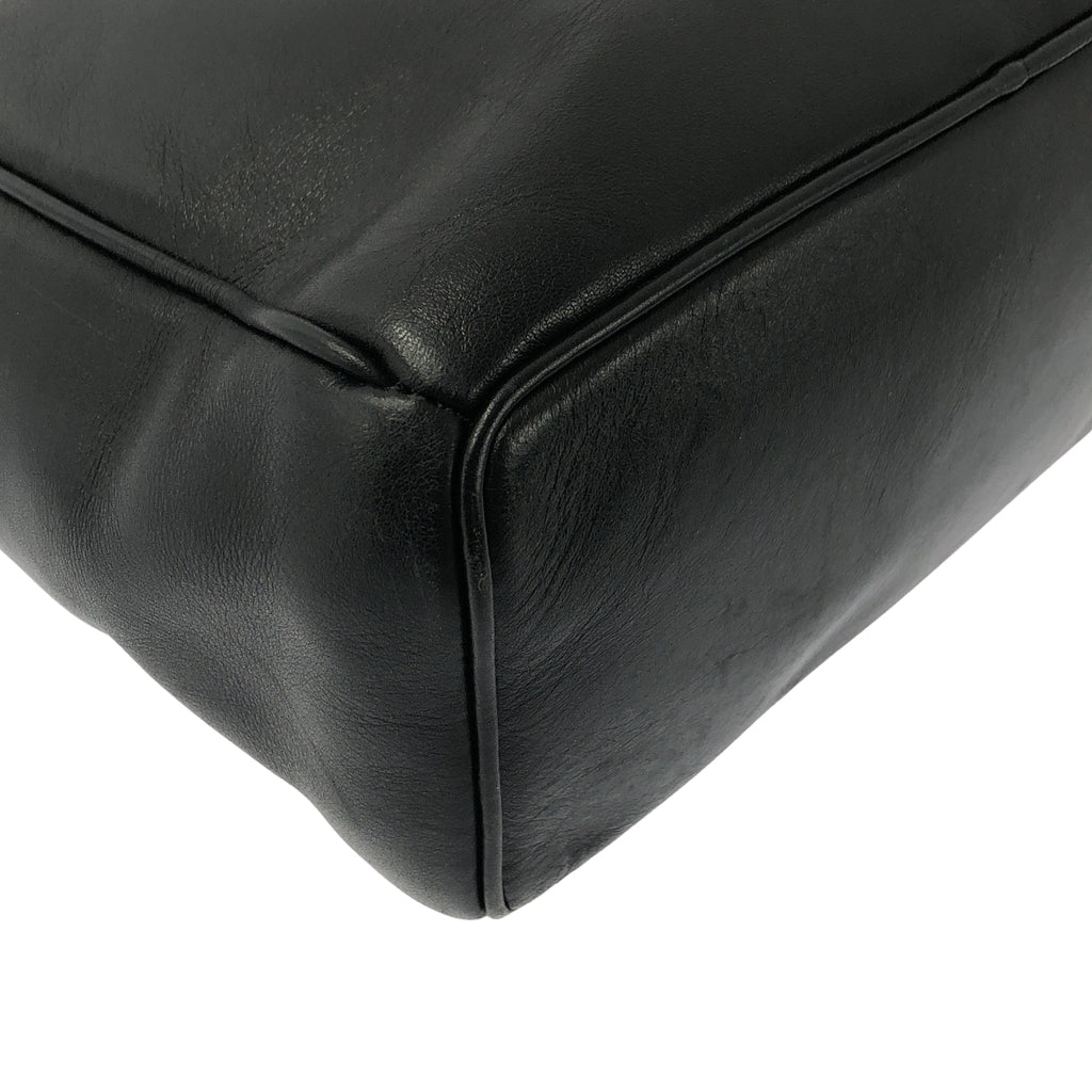 Christian Dior / 기독교 디올 | 가죽 로고 매력 핸드백 / 총 무늬 안감 |