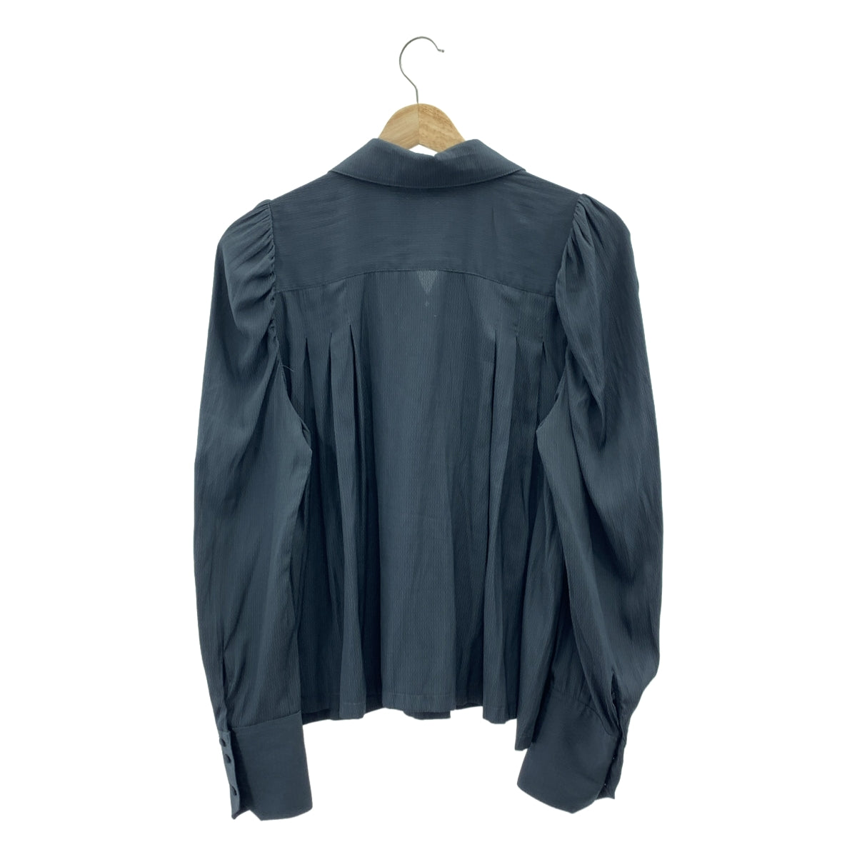 foufou / foufou | 天花板手柄襯衫 / 天花板手柄襯衫 |