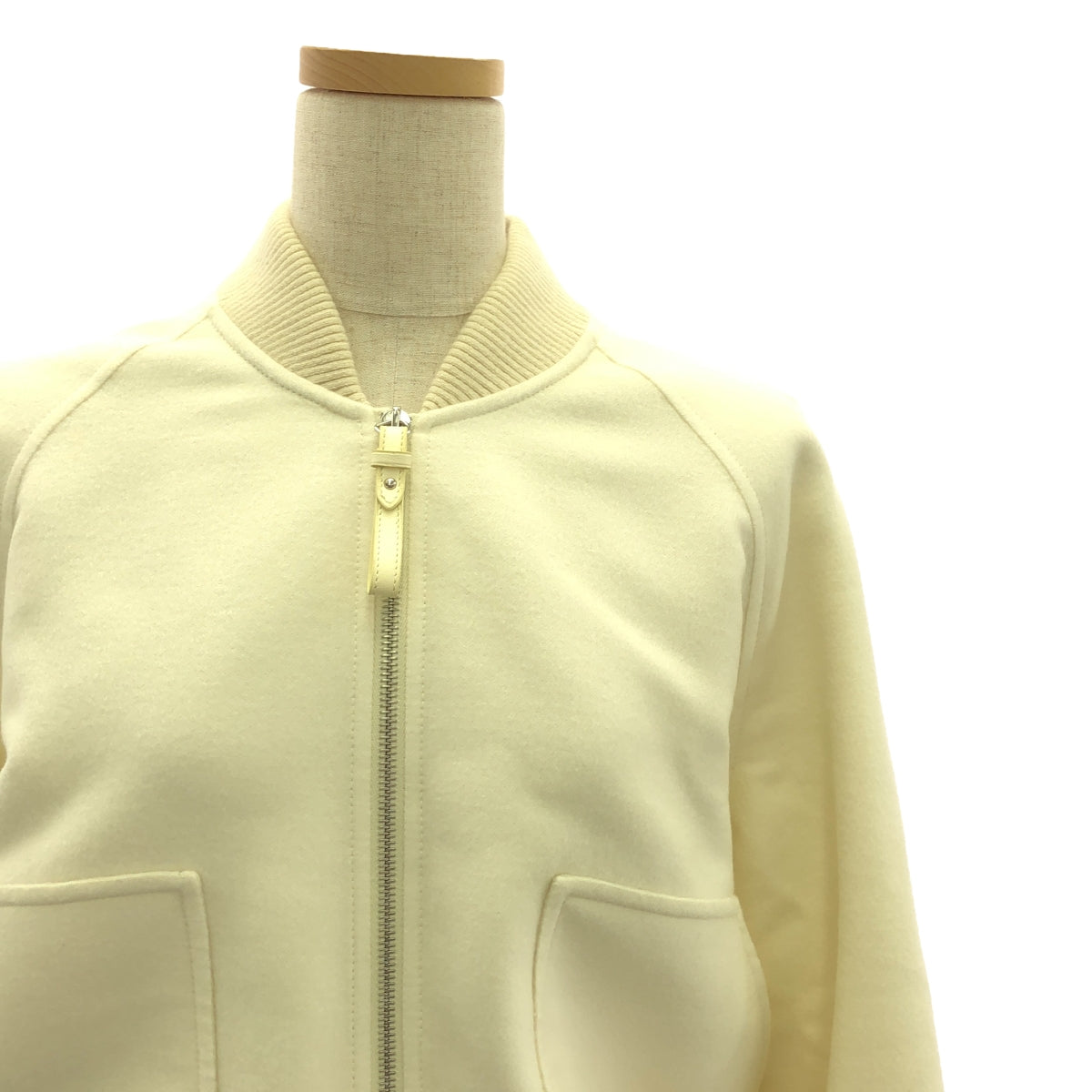 【미품】 HERMES / 헤르메스 | 2024AW | cashmere 100 % / 캐시미어 가죽 Zip 리브 블루존 재킷 | 36 | 오프 화이트 | 여성