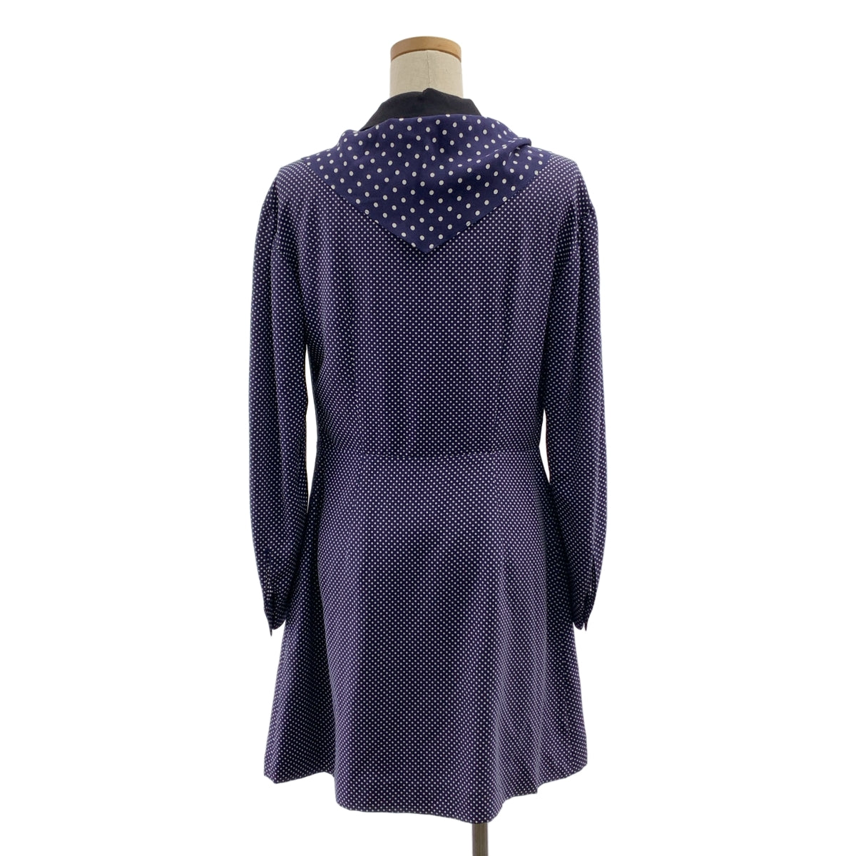[狀況極佳] Miu Miu | 真絲拼接波點圍巾領褶襯衫裙 | 40碼 | 海軍藍/白色 | 女款