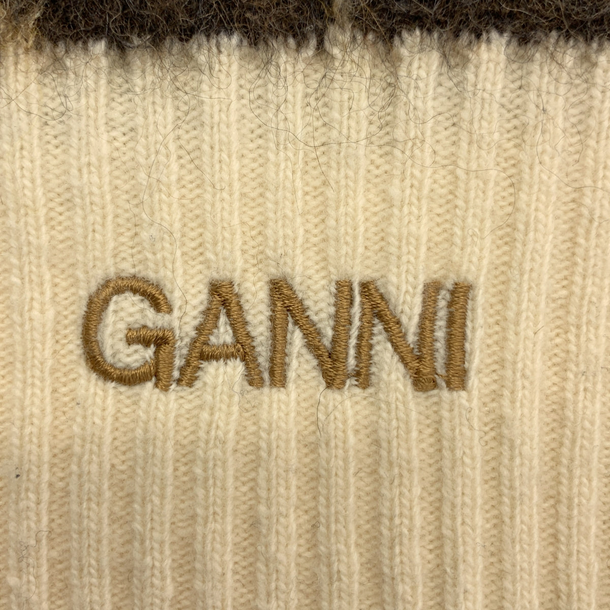 Ganni / 가니 | 2022AW | Leopard Jacquard O-neck / 울 총무늬 레오파드 자가드 로고 니트 스웨터 | F | 여성