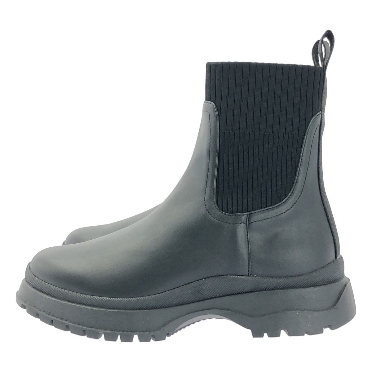 [全新] MARECHALTERRE 側邊靴 | 尺寸 22.5 | 黑色 | 女款