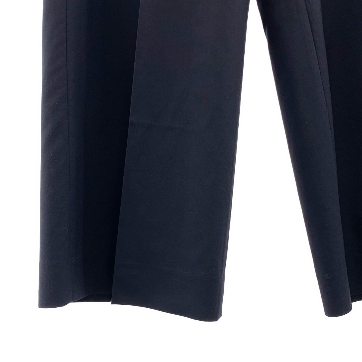 [狀況極佳] ebure | 輕盈熱帶羊毛褶皺寬褲 | 尺寸 40 | 深海軍藍 | 女款