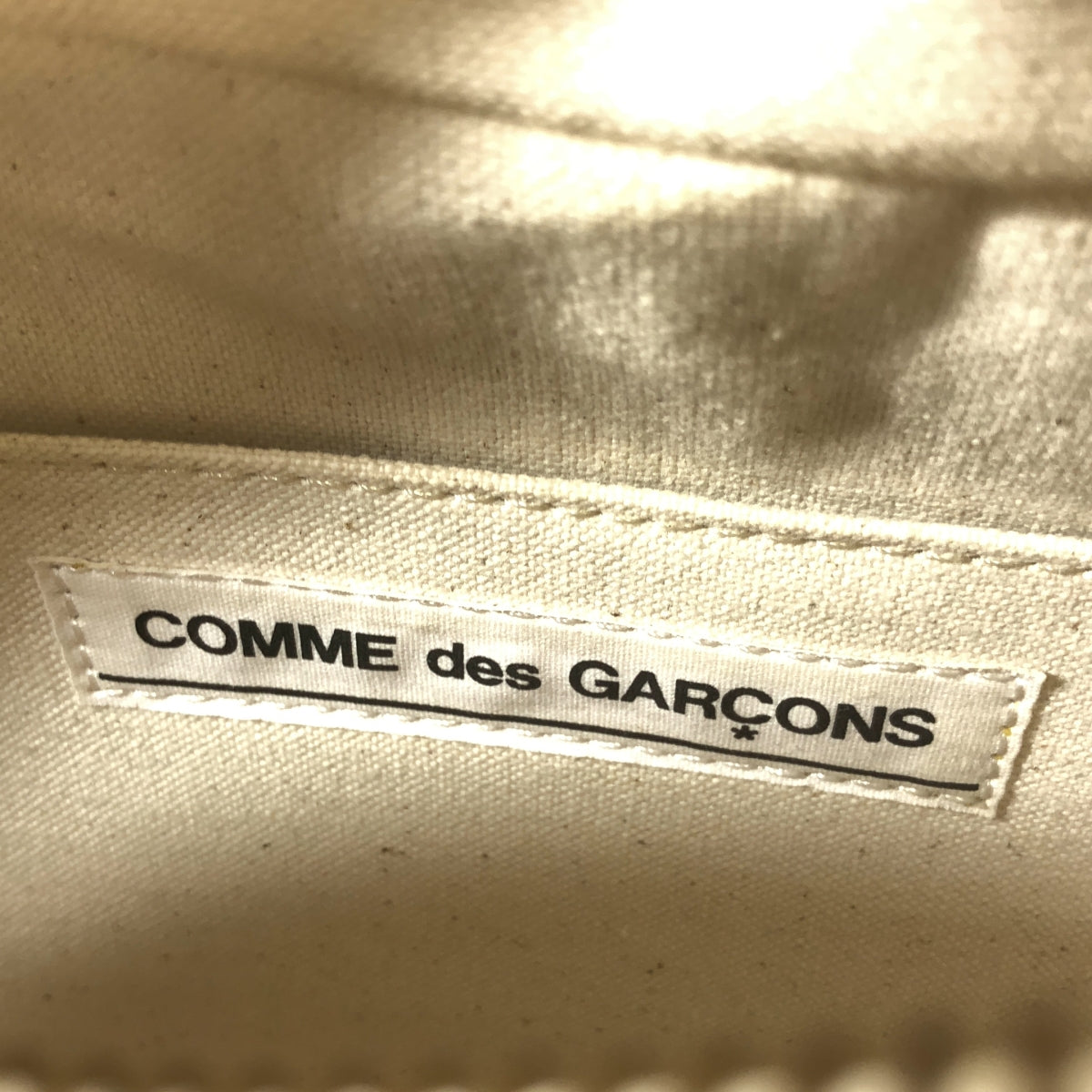 COMME des GARCONS | Leather Single Zip Square Steer Tote Bag | Gold | Women's