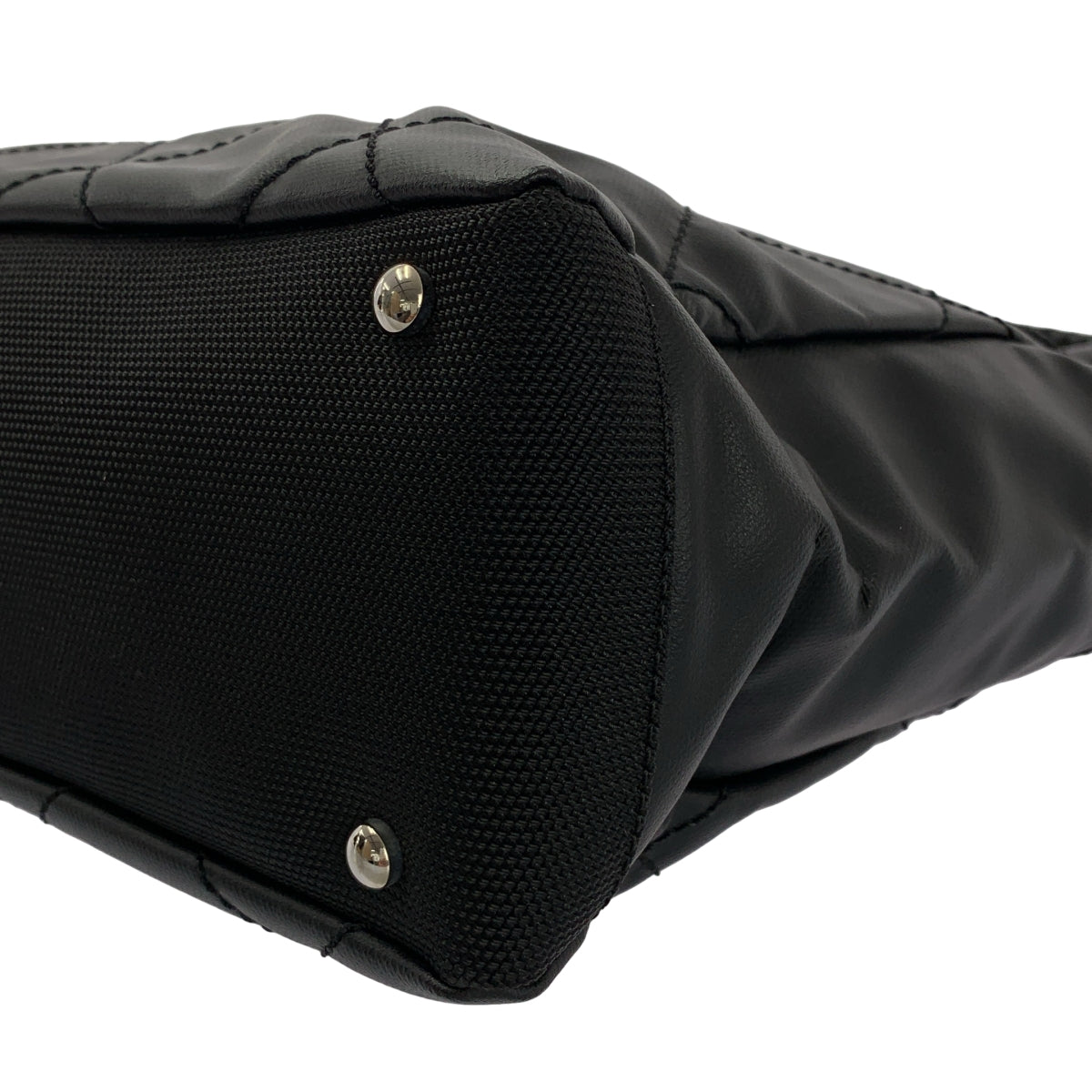 CHANEL / 샤넬 | 파리 비아 비트 PM 코코 마크 PVC 가죽 토트 백 |