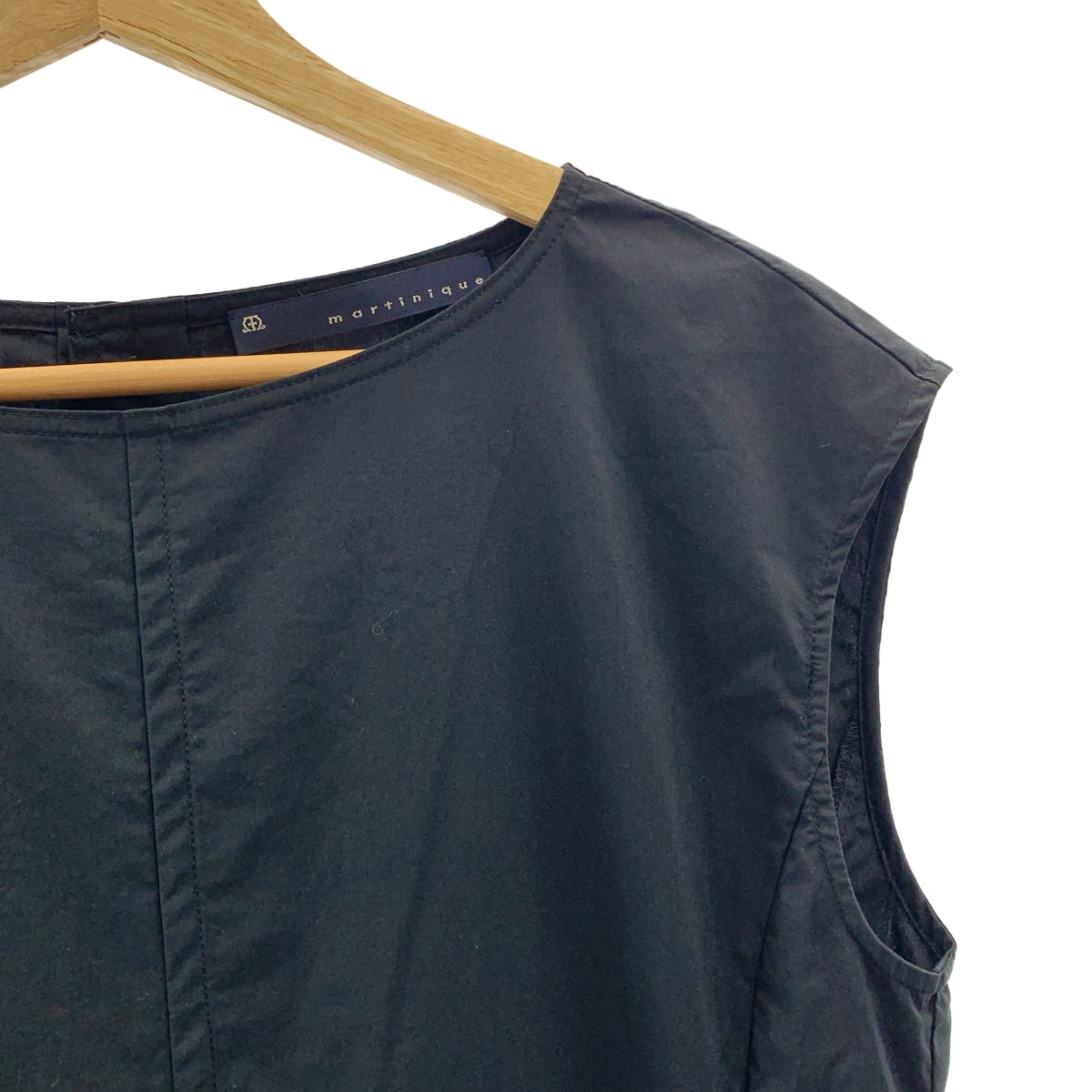 martinique / 마르티니크 | 2025AW | 타자기 바이 컬러 민소매 롱 원피스 |