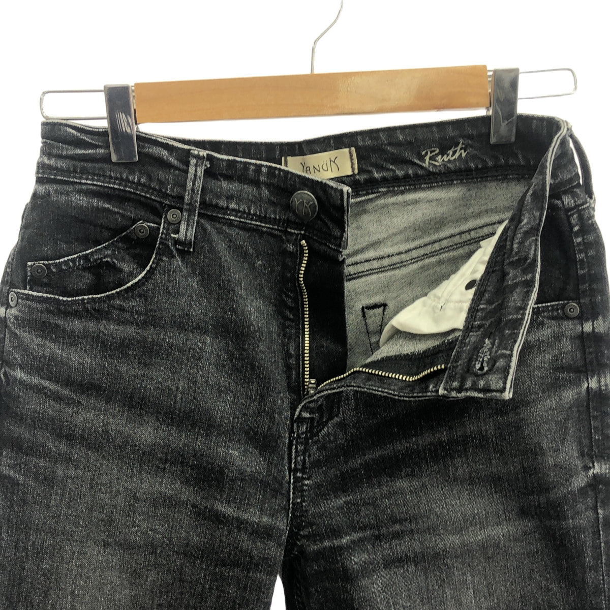 YANUK / ヤヌーク | RUTH Slim Tapered スリム テーパード デニムパンツ | 25 | ブラック | レディース