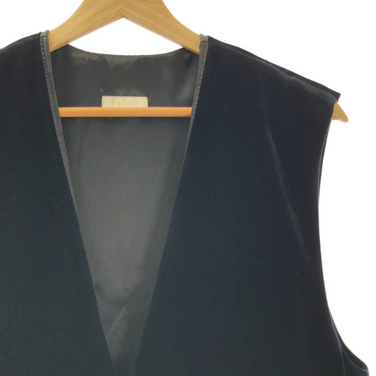 Tomorrowland BALLSEY | 2023 秋冬系列 | 霧面絲絨 V 領背心 | 36 碼 | 黑色 | 女款