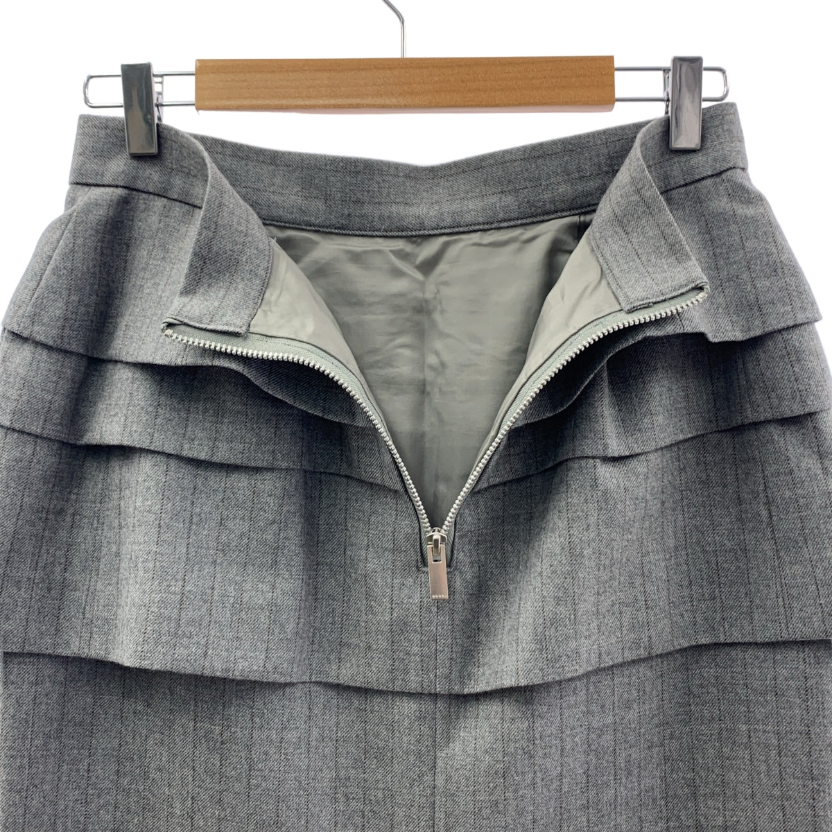 [狀況良好] sacai | 2023AW | 粉筆條紋裙 | 粉筆條紋羊毛裙 | 尺寸 3 | 灰色 | 女款