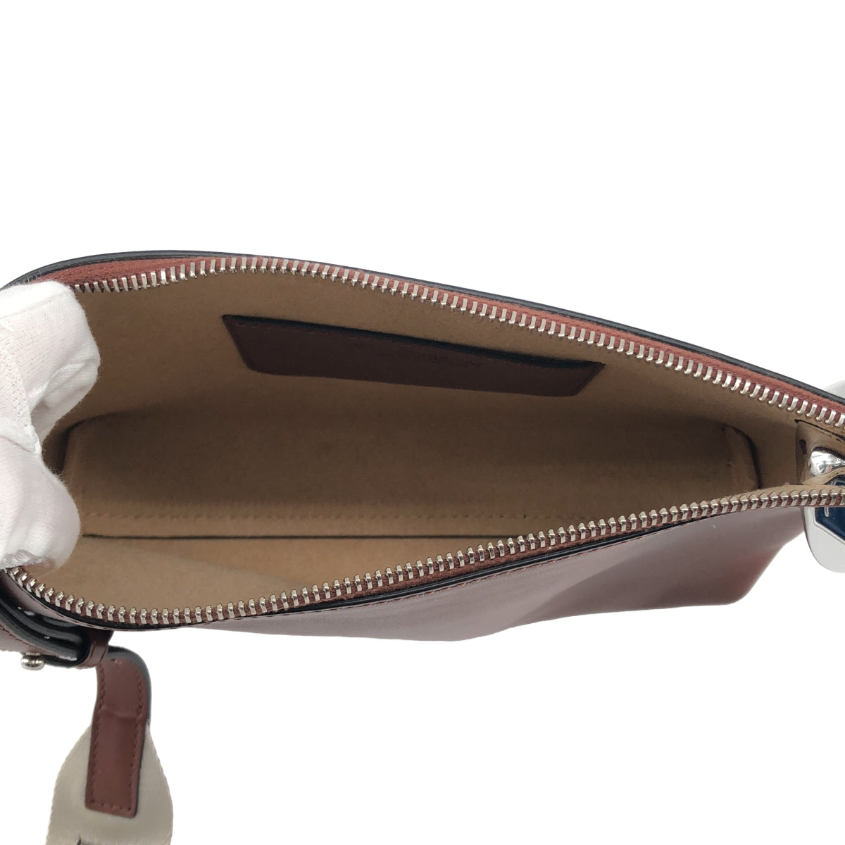 JW Anderson 棕色女士真皮單肩包，配有Logo肩帶，成色極佳。